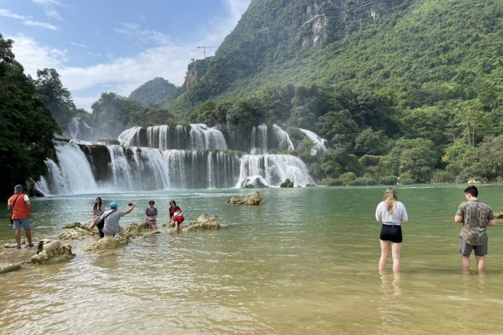 Ba Be - Ban Gioc Waterfall 3D2N
