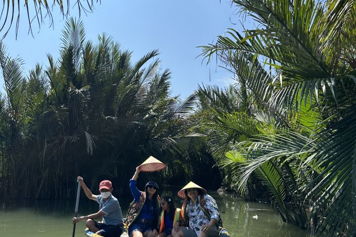 Countryside Bicycle – Basket Boat – Buffalo Riding